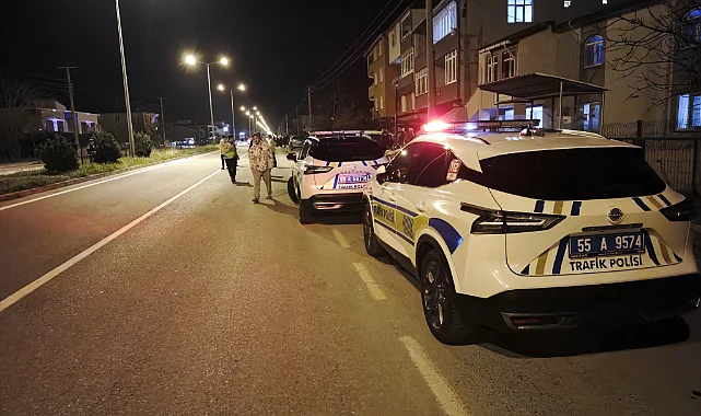 Yakakent'te Motosiklet Yayaya Çarptı: 2 Yaralı