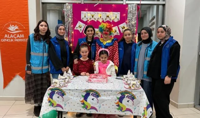 Alaçam'da Şehit Kızı Zeynep İçin Anlamlı Doğum Günü