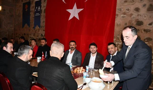 Anahtar Parti Vezirköprü'de İftar Sofrasında Buluştu