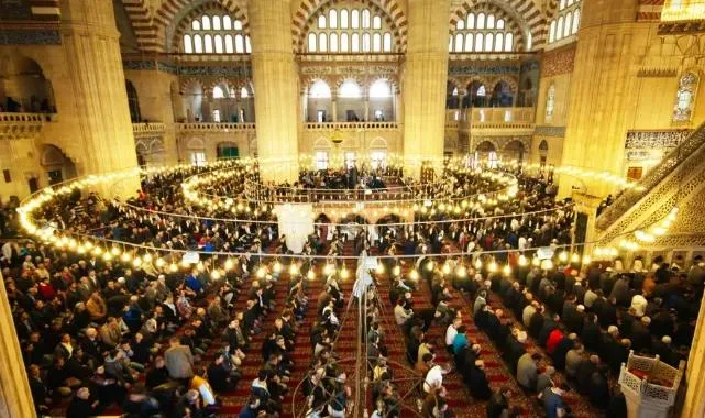 Bayram Namazı Saatleri Belli Oldu! Namaz Saat Kaçta?
