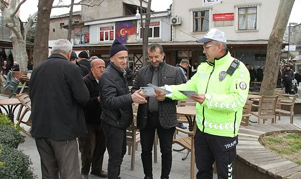 Çarşamba'da Dolandırıcılara Karşı Broşür Dağıtıldı