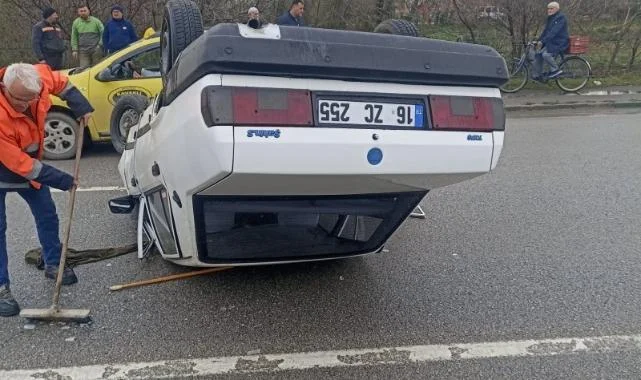 Çarşamba'da Otomobil Karşı Şeride Geçip Devrildi: 1 Yaralı