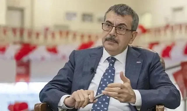 Eğitim Bakanı Tekin'den Lise Yaşı ve Ara Tatil Açıklaması