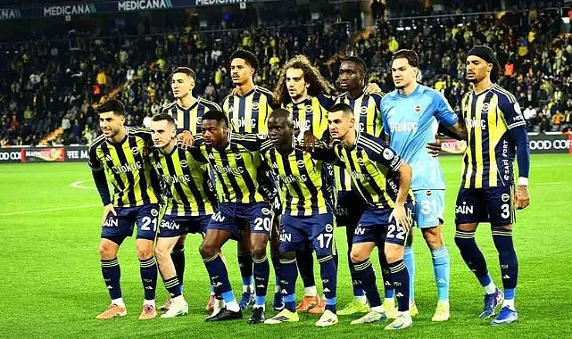 Fenerbahçe'de Kaleci Şoku: Karagümrük Maçında Cezalı