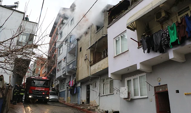 İlkadım'da Ev Yangını: 3 Katlı Binada Korkutan Dakikalar