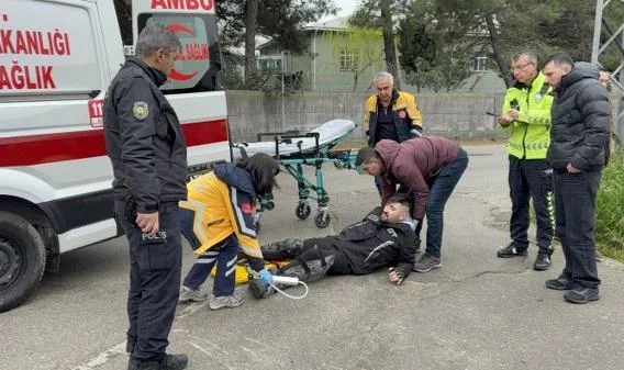 Samsun’da Kaza! Otomobil Ve Motosiklet Çarpıştı, Yol Kapandı