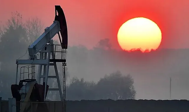 İran'dan Petrol Tehdidi: 200 Doların Üzerine Çıkabilir