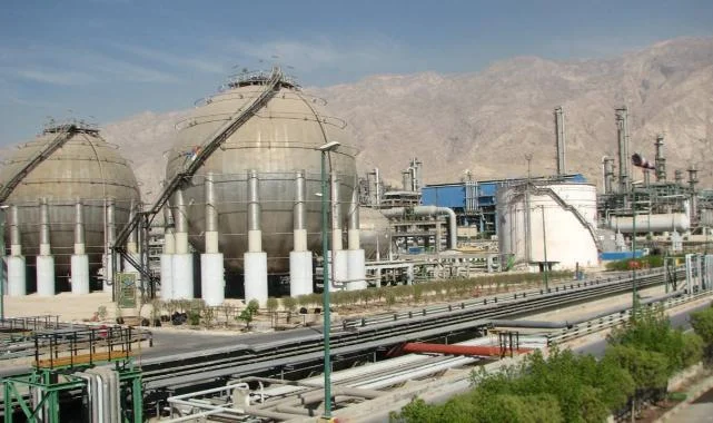 İran'ın Enerji Kalbi Vuruldu! Güney Pars ve Asaluyeh'e Dev Hava Saldırısı