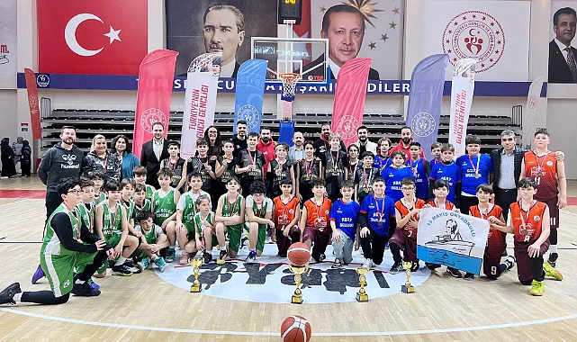 Küçük Erkekler Basketbol Şampiyonu Belli Oldu