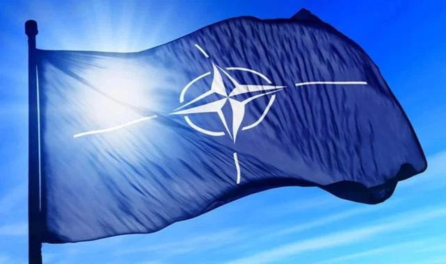 NATO Irak'taki Tüm Personelini Tahliye Etti