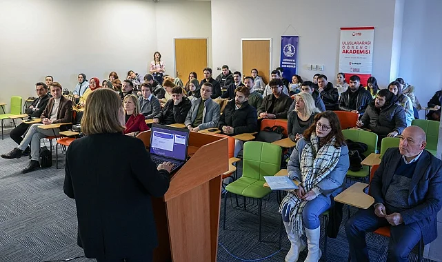 OMÜ'de Kadınların Siyasal Temsili ve Cumhuriyet Söyleşisi