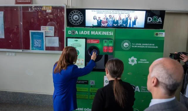 OMÜ’de Yaratıcılık Konuştu: Atıklar Sanat Eserine Dönüştü