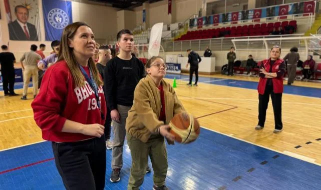 Özel Öğrenciler Spora Doydu: Çarşamba'da Mutlu Gün