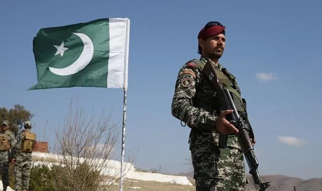 Pakistan ve Afganistan Arasında Flaş Bayram Ateşkesi