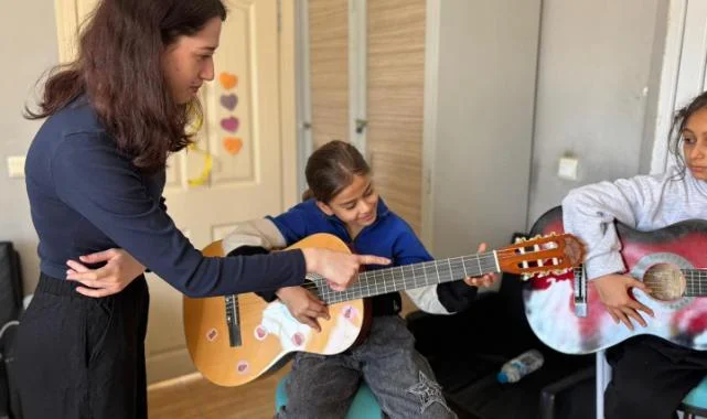 Salıpazarı Gençlik Merkezi'nde Gençler Müzikle Buluşuyor