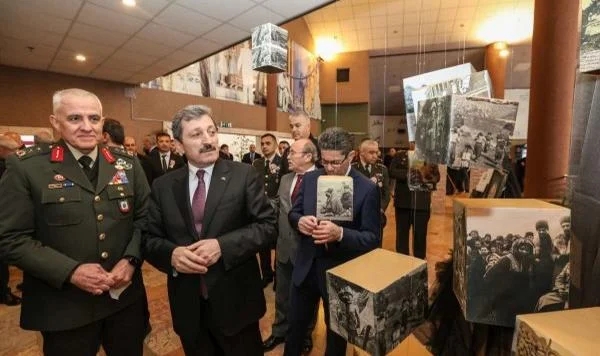 Samsun’da Çanakkale Ve İstiklal Madalyası Sergisi: 300 Kaplan Gözü Taşlı Eser Dikkat Çekti