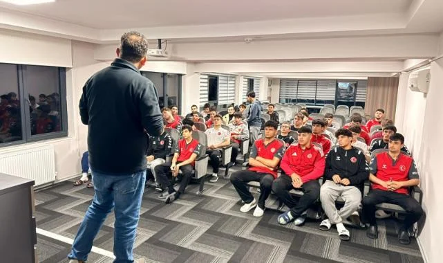 Samsun TOHM'da Milli Judoculara Kritik Sağlık Eğitimi