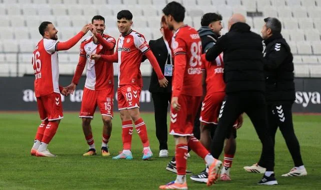 Sivasspor'dan Müthiş Dönüş: "Küme Mi Düşecek" Derken Play-Off'a Göz Kırptı
