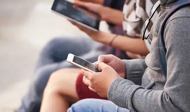 Sosyal Medyaya 15 Yaş Sınırı: Kanun Teklifi Meclis'te