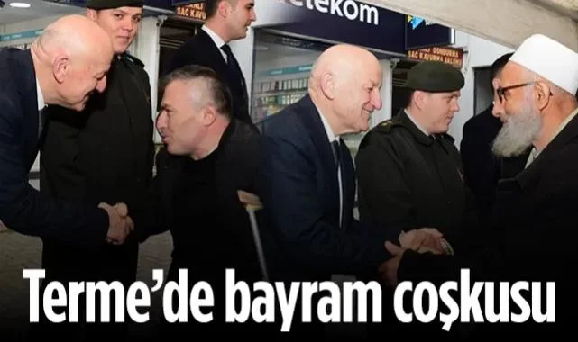 Terme’de Bayramlaşma Coşkusu: Başkan Şenol Kul Hemşehrileriyle Kucaklaştı