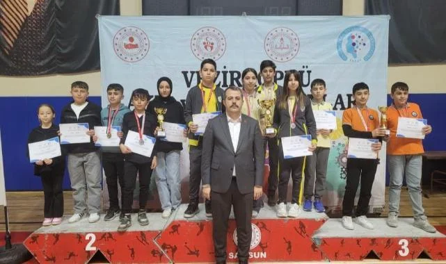 Vezirköprü'de Akıl ve Zekâ Oyunları Turnuvası Heyecanı Sona Erdi