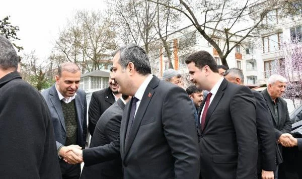 Vezirköprü'de Protokol Vatandaşla Bayramlaştı