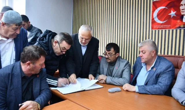 Vezirköprü Muhtarlar Derneği'nde Halil Kılıç Güven Tazeledi