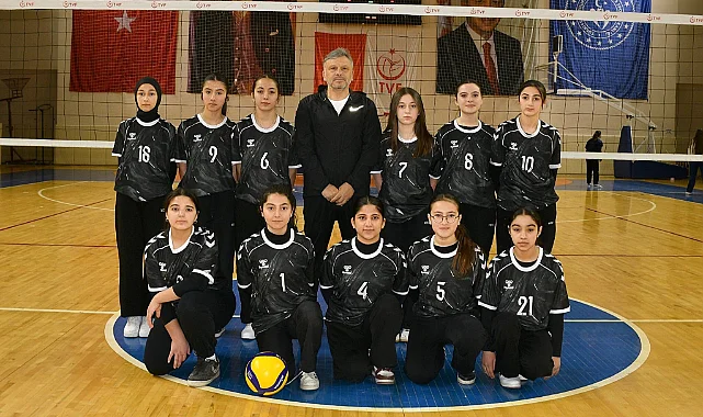 Yıldız Kızlar Voleybol 2. Küme Heyecanı Başladı