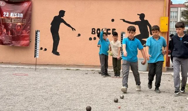  Alaçam'da Bocce Turnuvası Nefes Kesti
