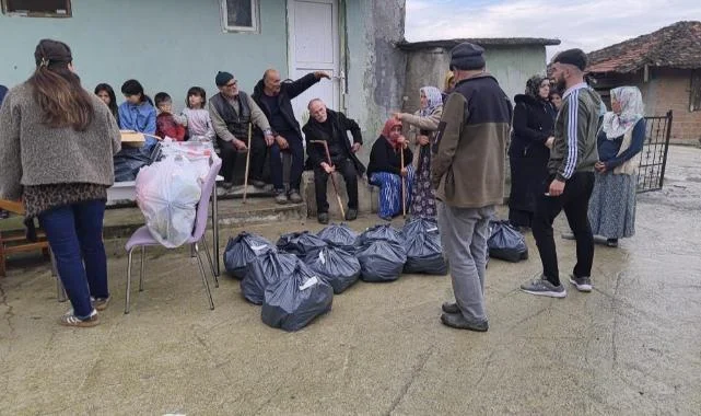 Alaçam’da Örnek Dayanışma: Sessiz Mahalleye 3 Kamyonluk Yardım