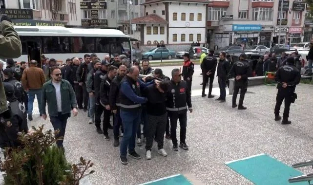 Antalya'da 52 Milyon Liralık Öğretmen Maaşı Vurgunu