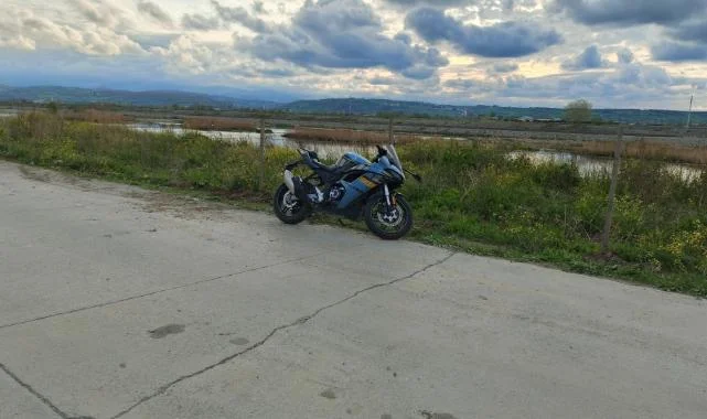 Bafra’da Korkutan Kaza: Motosiklet Metrelerce Sürüklendi!