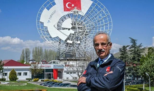Bakan Uraloğlu: Türkiye, TÜRKSAT 6A İle Haberleşme Uydusu Üretebilen 11 Ülke Arasına Girdi