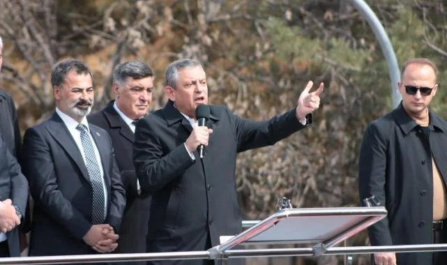 CHP Genel Başkanı Özgür Özel'den Nevşehir'de Hesap Soracağız Çıkışı