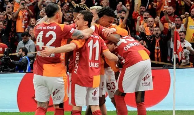 Galatasaray Fenerbahçe'yi Yenilgiye Uğrattı