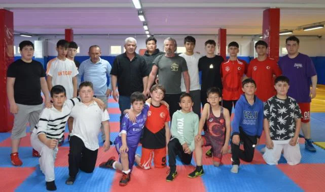 Havza TSO Başkanı Acar'dan Genç Güreşçilere Destek Sözü