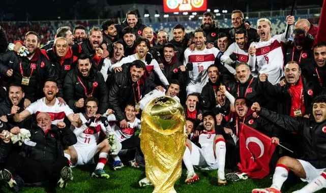 Milli Yıldız Çalhanoğlu'ndan Kötü Haber: Sezonu Kapattı