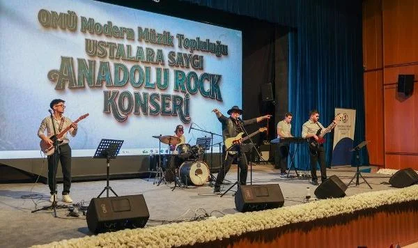 OMÜ’de Ustalara Saygı Duruşu: Anadolu Rock Rüzgarı AKM’yi Salladı