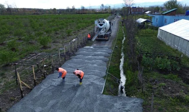 Salıpazarı'nda Yol Seferberliği: Mahalleler Betonla Yenileniyor
