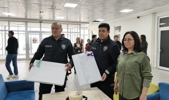 Samsun’da Polislere Olay Var Sürprizi: KYK Yurdunda Kutlama