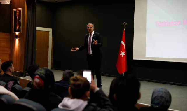 Samsun Üniversitesi'nde Unutulan Acı, Dinmeyen Umut Konferansı Düzenlendi