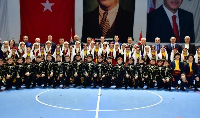 Terme’de 23 Nisan Karnavalı! Salon Gösterileri Göz Kamaştırdı