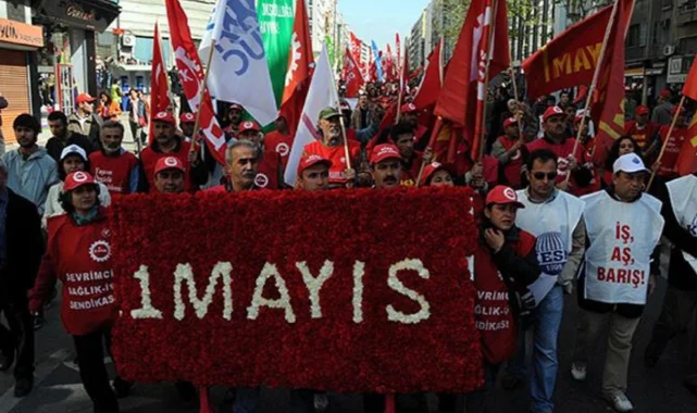 1 Mayıs İşçi Bayramı Mesajları Anlamlı ve Kısa Kutlama Sözleri