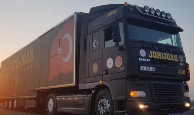 19 Mayıs ruhunun kalbinde anlamlı buluşma! JÖAK Store tırı Samsun’da