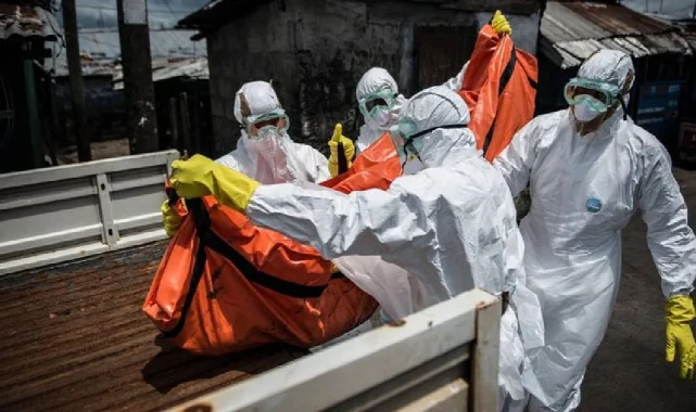 ABD'de ebola paniği: 3 ülkeye vize durduruldu