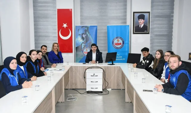 Alaçam'da gençlik haftası kapsamında Kaymakam Kayabaşı'na ziyaret