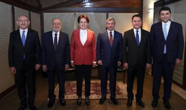 Altılı masadaydı! İşte Kılıçdaroğlu'nu arayıp tebrik eden isim