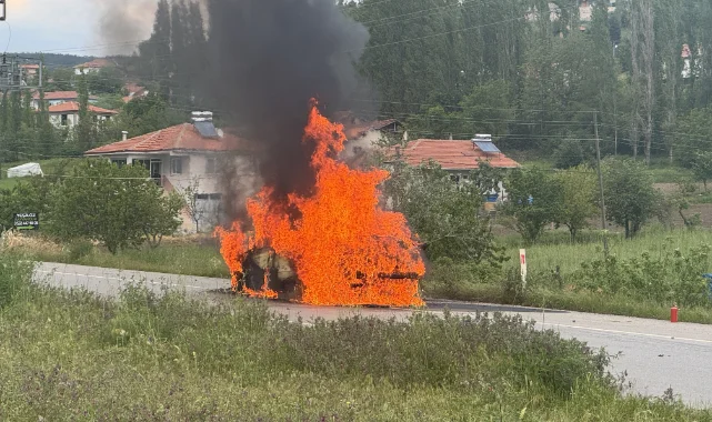 Amasya'da iki otomobilin çarpıştığı kazada 2 kişi öldü