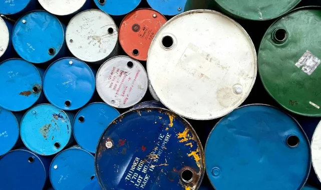 Brent petrolün varili artan gerilimle yüzde 3'ten fazla yükseldi