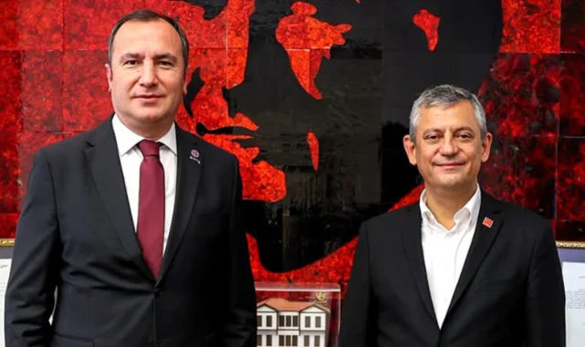 Eğitim-İş'ten Özgür Özel'e kritik ziyaret: Bugün siyasi partiye yarın sendikaya